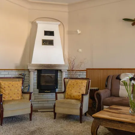 Bed & Breakfast Tolcsvai Fogado 3*